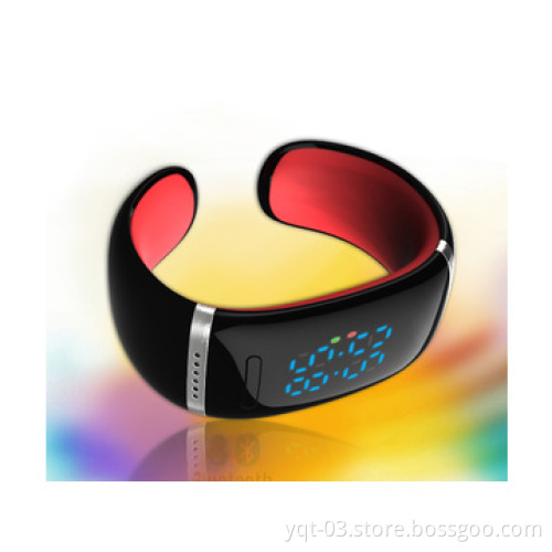 hottest bluetooth bracelet with Oled caller\'s ID display